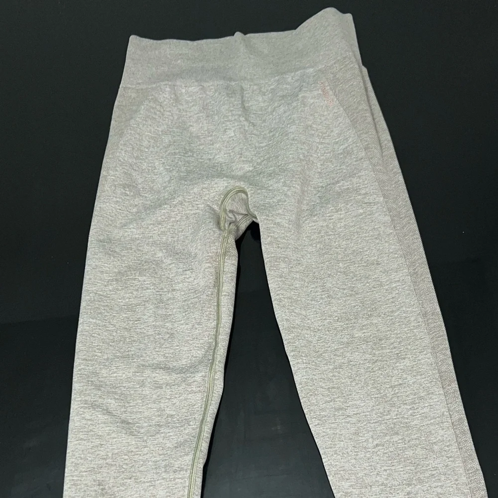 Gymshark Legging Pant Grey Size M - Picture 2 of 2